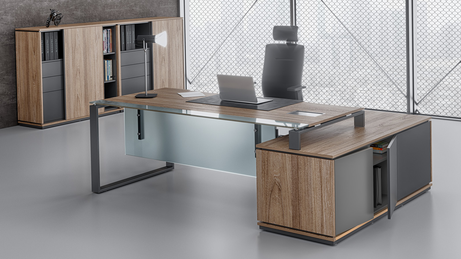 Meble w nowoczesnym biurze - biurko z blatem umieszczonym na dystansach oraz szklaną wstawką, obok - szafa w odcieniu wiązu.